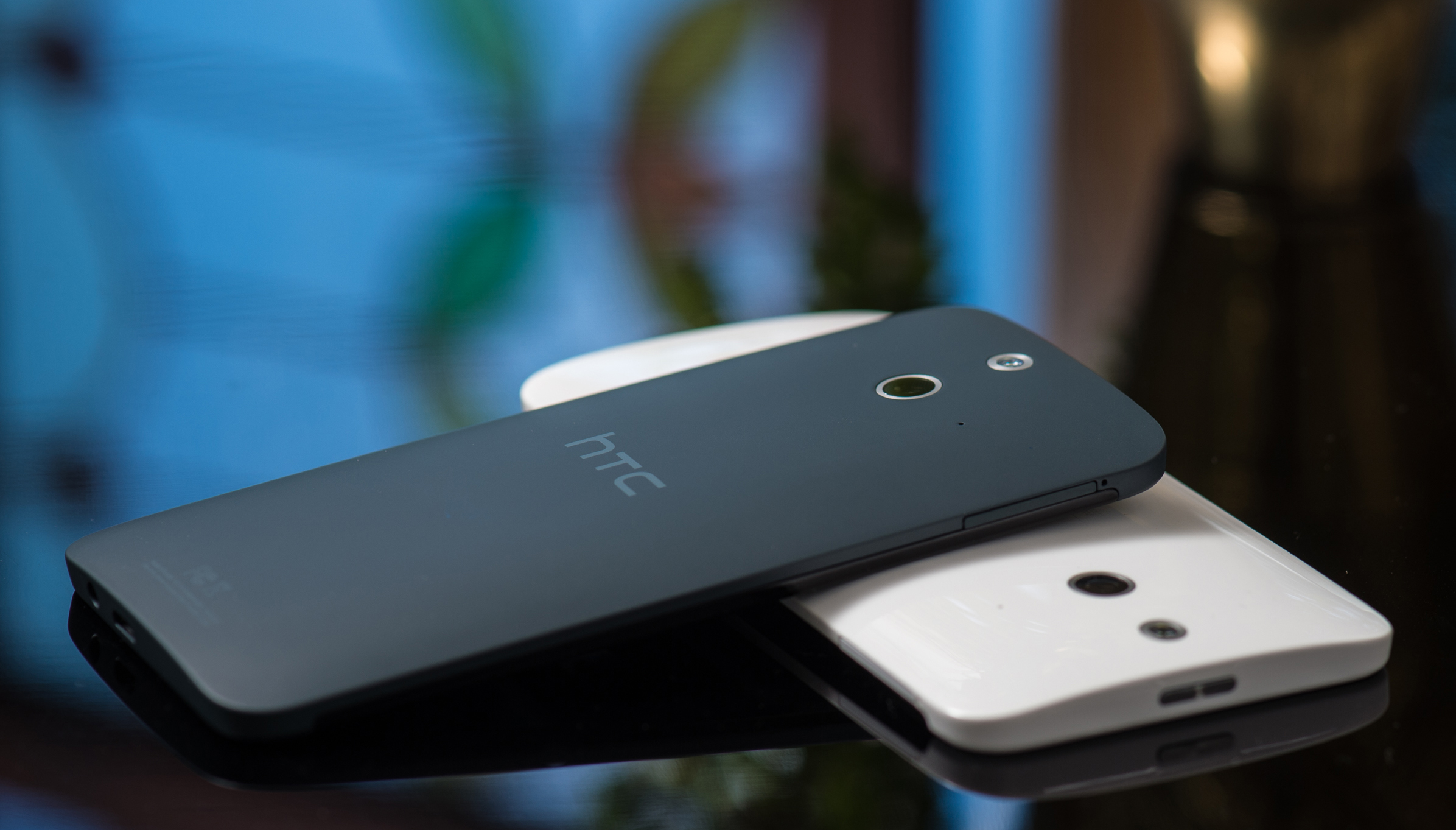 HTC One E8